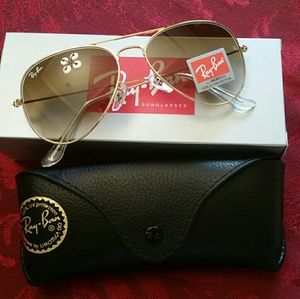 Brown and Gold Ray Ban Aviators